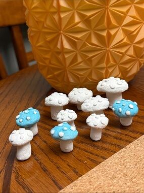 Hand Crafted Air Clay Mini Mushroom Fairy Gnome Diorama Play Set Unpainted